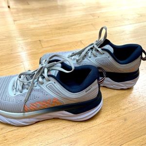 Hoka Bondi 7 women’s size 8.5